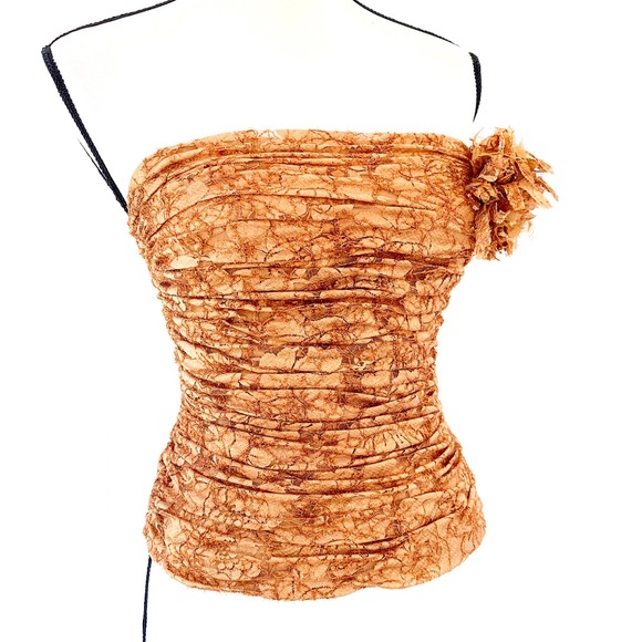 Lillie Rubin Tops - Lillie Rubin Strapless lace metallic gold top sz 4